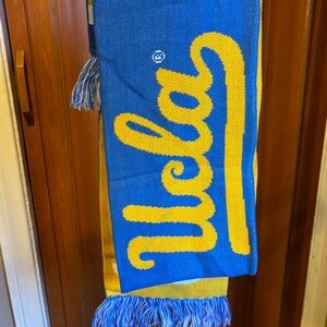 UCLA BRUIN Adidas Blue and Yellow Knit Scarf